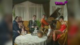 Anita Blond -  3 Gr in living room (1996)